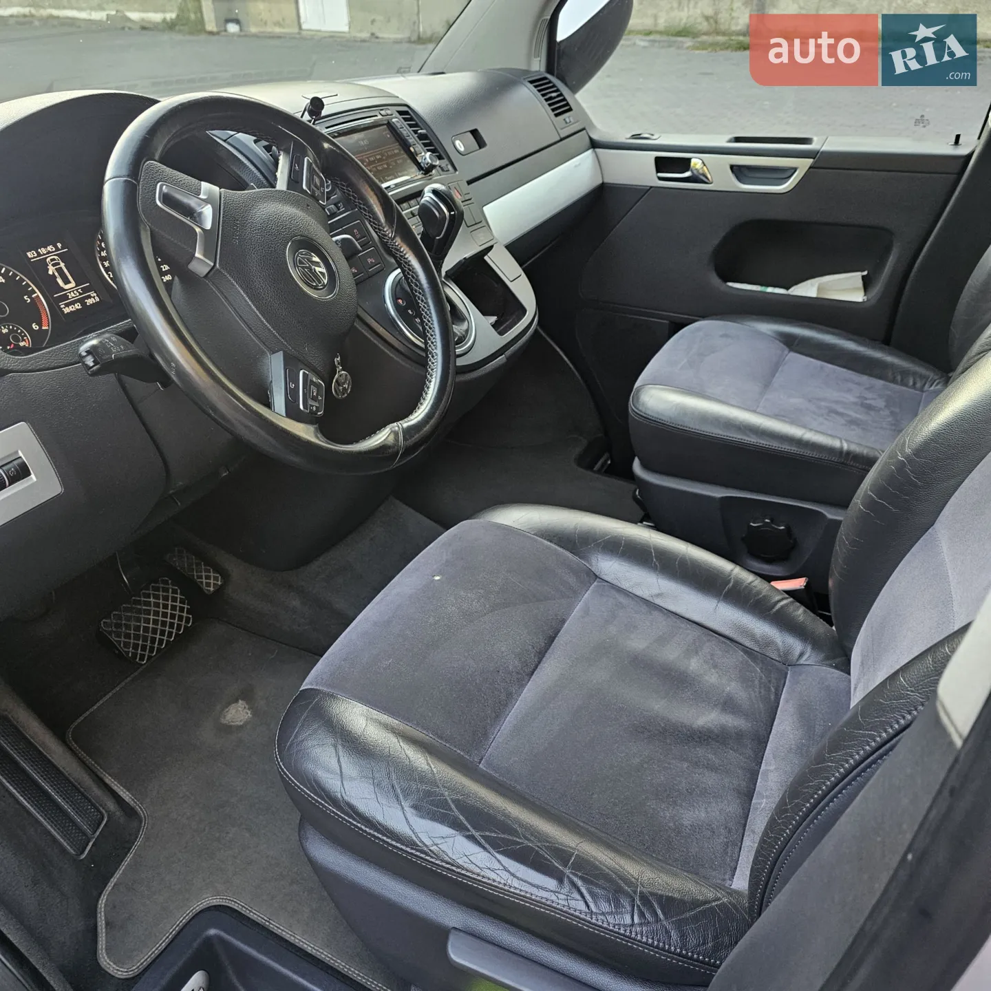 2011 Volkswagen Multivan - мініатюра 17