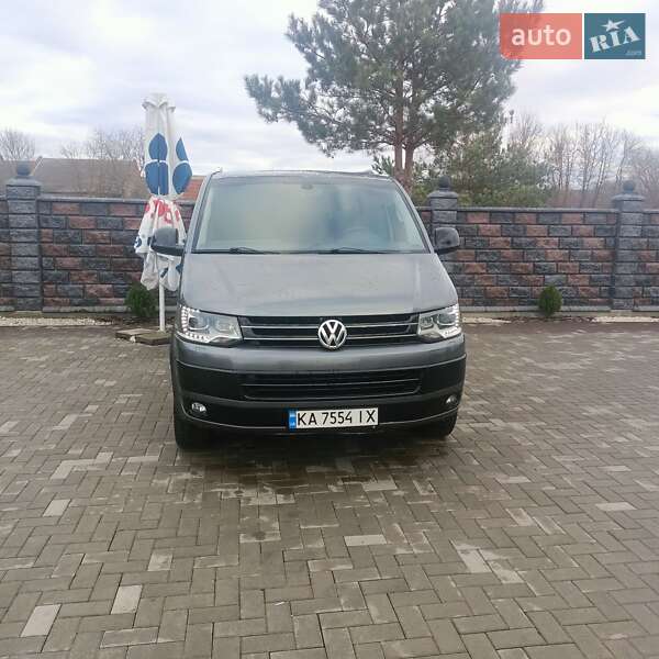 Минивэн Volkswagen Multivan 2013 в Ровно