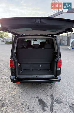 Мінівен Volkswagen Multivan 2012 в 