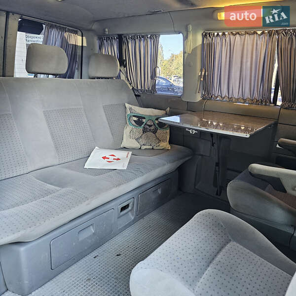 Мінівен Volkswagen Multivan 2000 в Києві