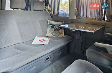 Мінівен Volkswagen Multivan 2000 в 
