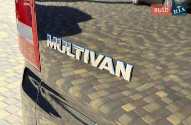 Мінівен Volkswagen Multivan 2013 в 