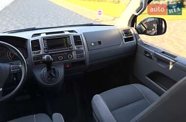 Мінівен Volkswagen Multivan 2013 в 