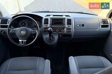 Мінівен Volkswagen Multivan 2013 в 