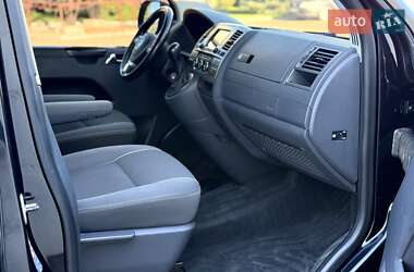 Мінівен Volkswagen Multivan 2013 в 