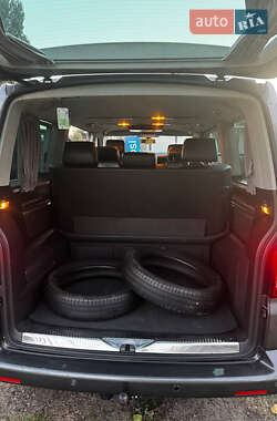 Мінівен Volkswagen Multivan 2010 в 