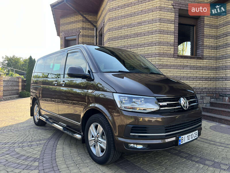 Минивэн Volkswagen Multivan 2016 в 