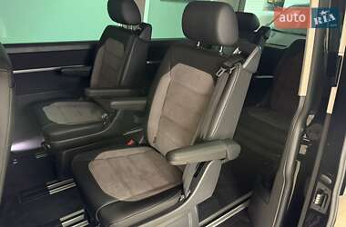 Минивэн Volkswagen Multivan 2020 в 