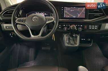 Минивэн Volkswagen Multivan 2020 в 