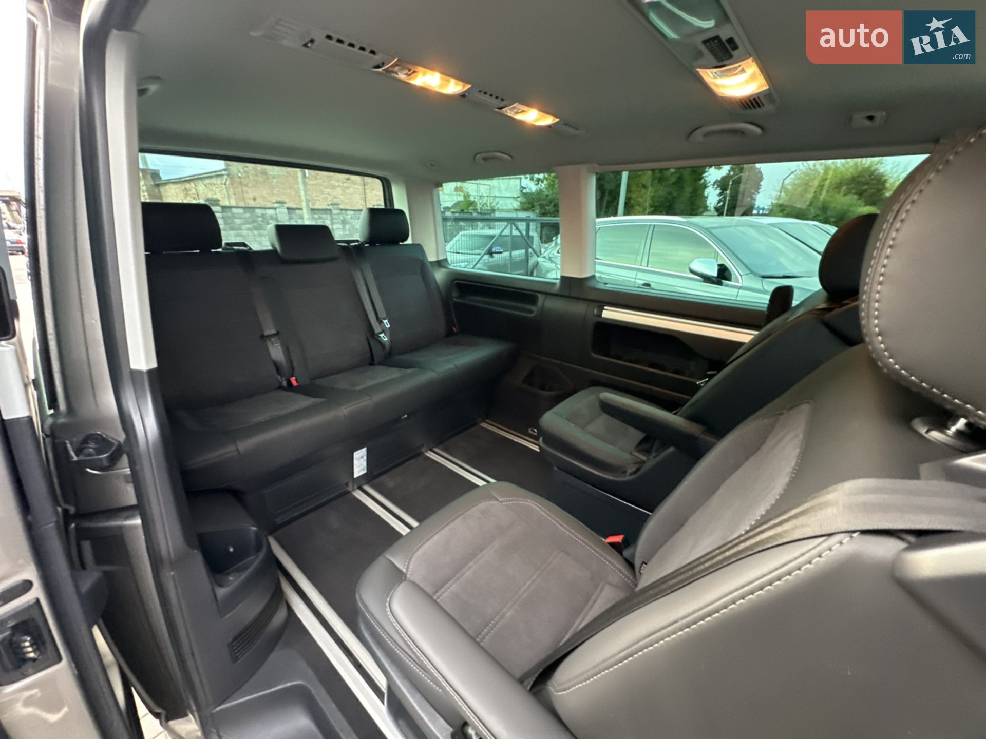 2019 Volkswagen Multivan - мініатюра 12