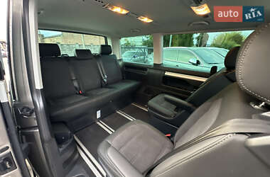 Минивэн Volkswagen Multivan 2019 в 