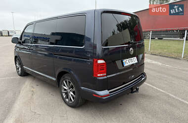 Мінівен Volkswagen Multivan 2017 в 