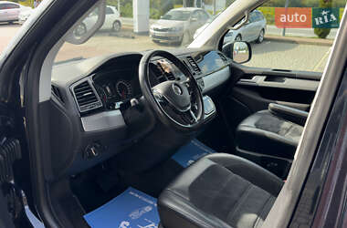 Минивэн Volkswagen Multivan 2019 в 