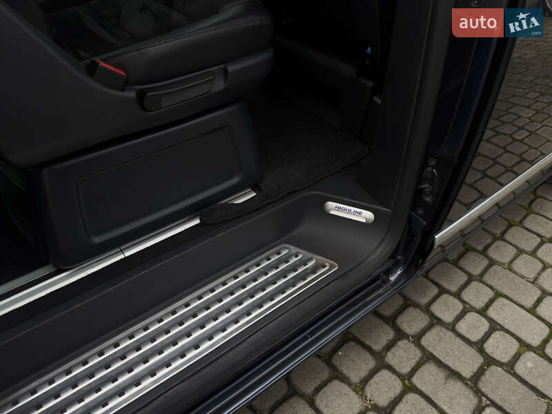 Мінівен Volkswagen Multivan 2019 в Мукачевому