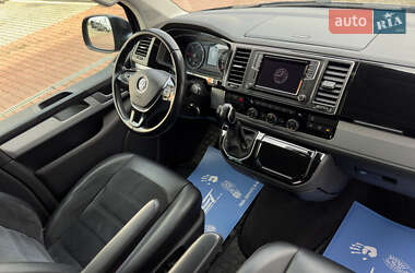 Минивэн Volkswagen Multivan 2019 в 