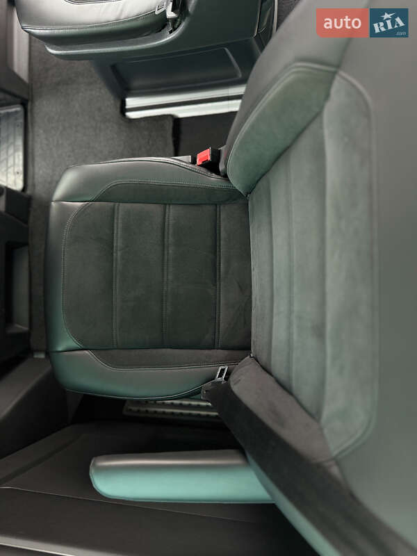 Мінівен Volkswagen Multivan 2019 в Мукачевому