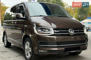 Минивэн Volkswagen Multivan 2016 в 
