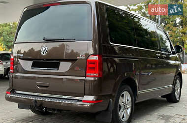 Минивэн Volkswagen Multivan 2016 в 