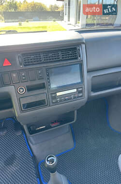 Минивэн Volkswagen Multivan 2001 в 
