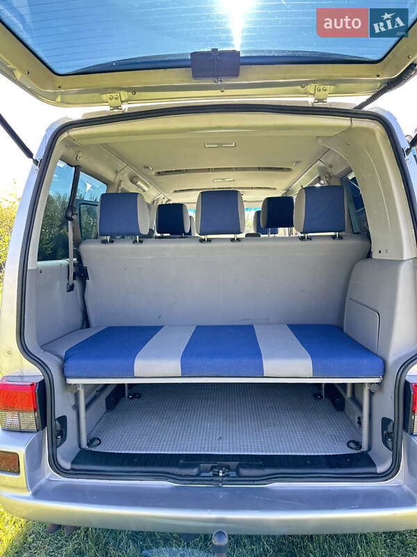 Минивэн Volkswagen Multivan 2001 в Ковеле