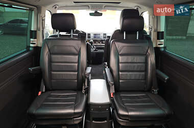 Мінівен Volkswagen Multivan 2019 в 