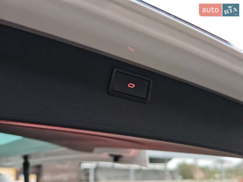 Минивэн Volkswagen Multivan 2019 в Луцке