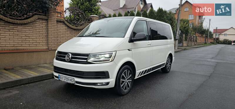 Минивэн Volkswagen Multivan 2017 в Хмельницком