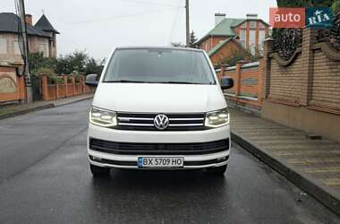Мінівен Volkswagen Multivan 2017 в 