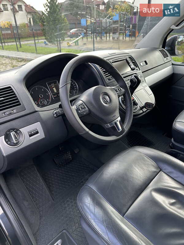 Минивэн Volkswagen Multivan 2012 в Ивано-Франковске фото 13 Минивэн Volkswagen Multivan 2012 в Ивано-Франковске