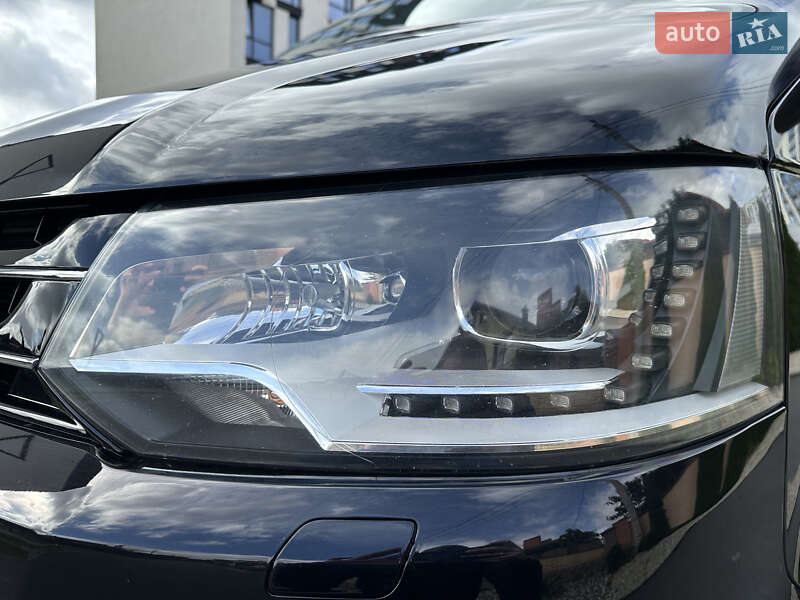 Минивэн Volkswagen Multivan 2012 в Ивано-Франковске фото 7 Минивэн Volkswagen Multivan 2012 в Ивано-Франковске