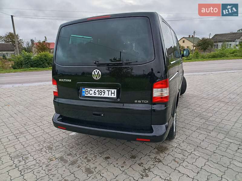 Минивэн Volkswagen Multivan 2007 в Яворове