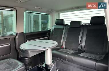 Минивэн Volkswagen Multivan 2015 в 