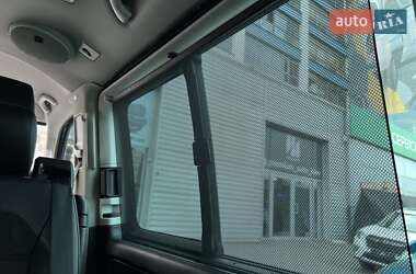 Минивэн Volkswagen Multivan 2015 в 