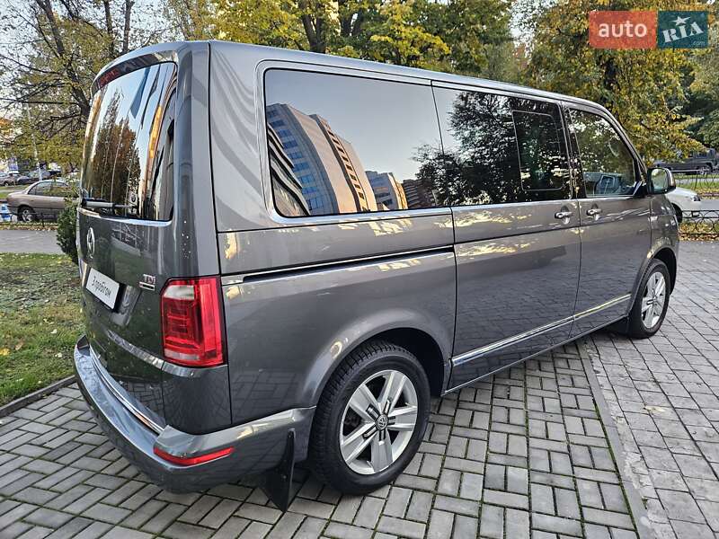Минивэн Volkswagen Multivan 2015 в Киеве