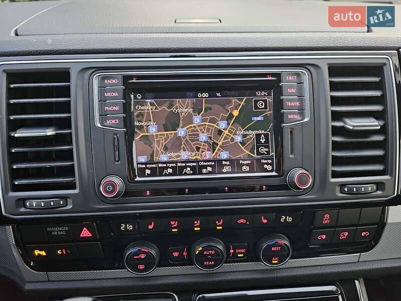 Минивэн Volkswagen Multivan 2015 в Киеве