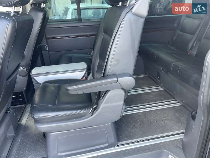 Минивэн Volkswagen Multivan 2012 в Киеве