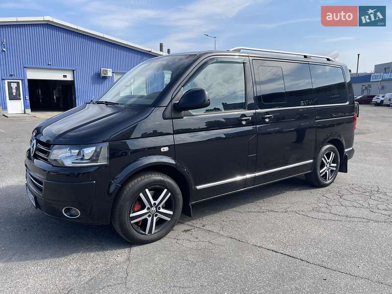 Минивэн Volkswagen Multivan 2012 в Киеве