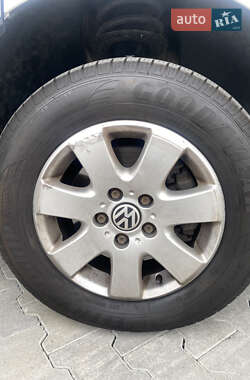 Мінівен Volkswagen Multivan 2012 в  фото 5 Мінівен Volkswagen Multivan 2012 в