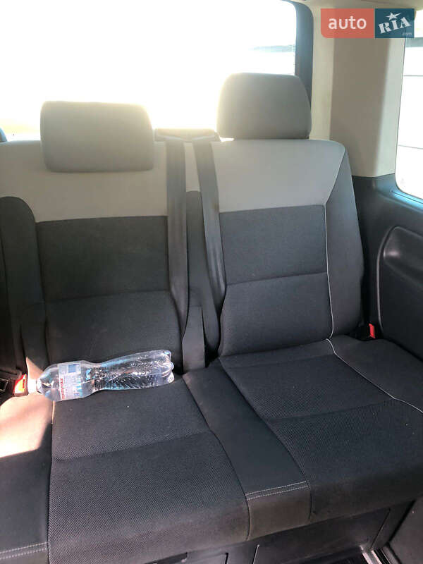 Мінівен Volkswagen Multivan 2011 в Чернігові