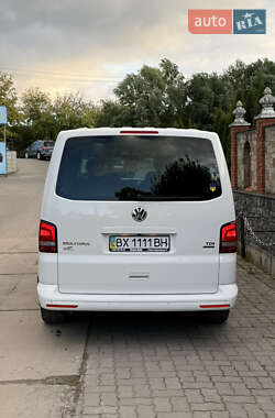 Мінівен Volkswagen Multivan 2015 в 