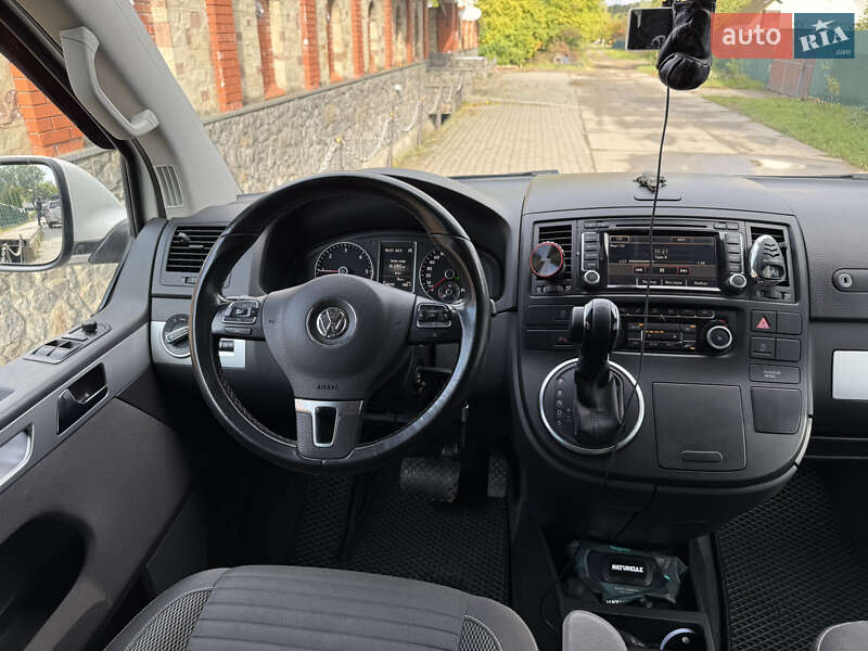 Минивэн Volkswagen Multivan 2015 в Красилове фото 24 Минивэн Volkswagen Multivan 2015 в Красилове