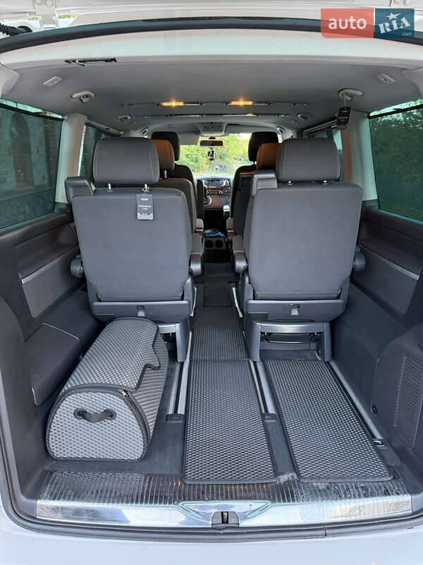 Минивэн Volkswagen Multivan 2015 в Красилове фото 49 Минивэн Volkswagen Multivan 2015 в Красилове