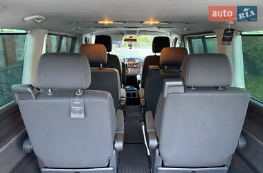 Мінівен Volkswagen Multivan 2015 в 