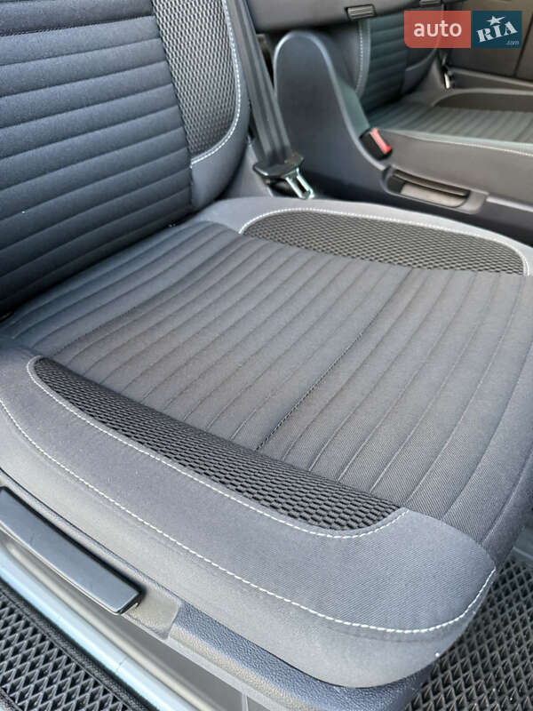 Минивэн Volkswagen Multivan 2015 в Красилове фото 97 Минивэн Volkswagen Multivan 2015 в Красилове