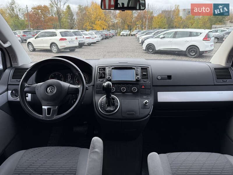 Мінівен Volkswagen Multivan 2010 в Черкасах фото 10 Мінівен Volkswagen Multivan 2010 в Черкасах