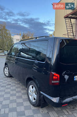 Мінівен Volkswagen Multivan 2011 в  фото 4 Мінівен Volkswagen Multivan 2011 в