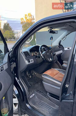 Мінівен Volkswagen Multivan 2011 в  фото 20 Мінівен Volkswagen Multivan 2011 в