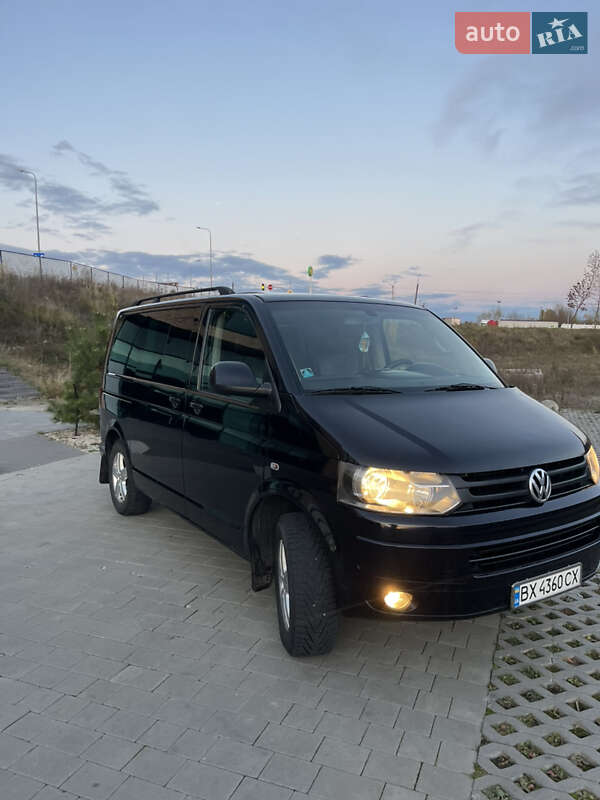 Мінівен Volkswagen Multivan 2011 в Хмельницькому