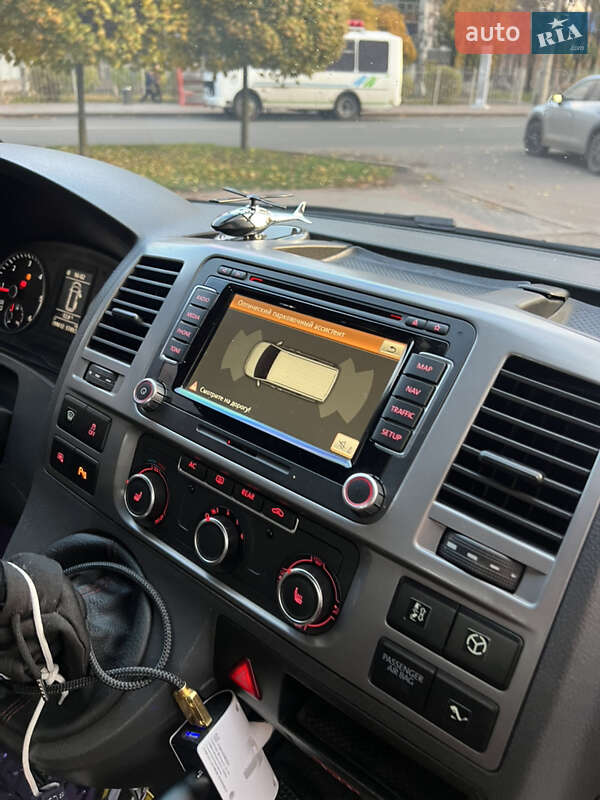 Мінівен Volkswagen Multivan 2012 в Черкасах