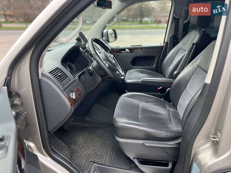 Мінівен Volkswagen Multivan 2015 в Одесі фото 13 Мінівен Volkswagen Multivan 2015 в Одесі
